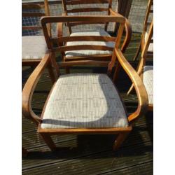 6 eetkamerstoelen