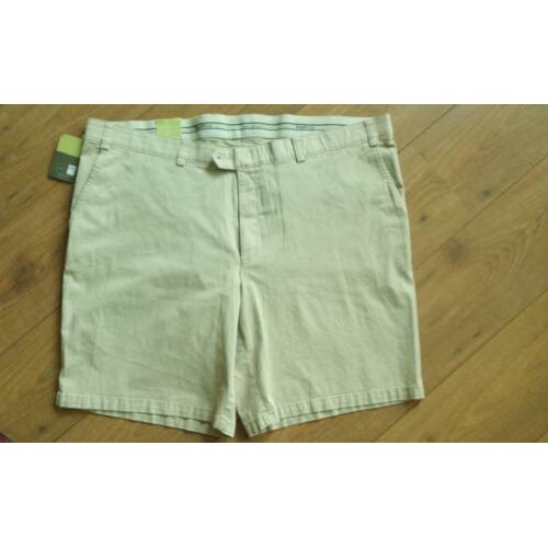 Mooie beige korte broek met stretchband mt. 62 - nieuw