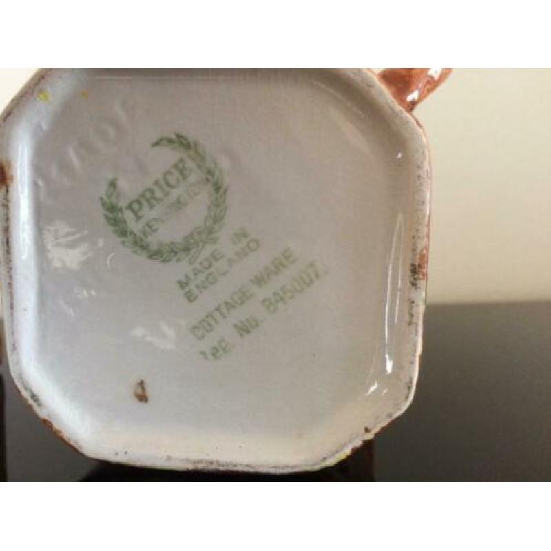Engelse theepot compleet met suiker en melk potje
