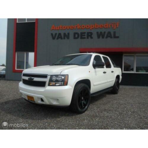 Chevrolet Avalanche - USA 5.3 V8 2WD WIT PARELMOER GEWRAPTE/