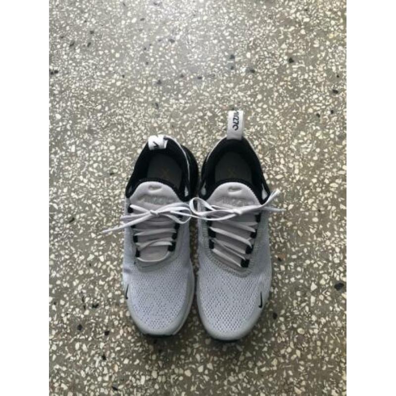 Nike Air Max 270 - 36,5