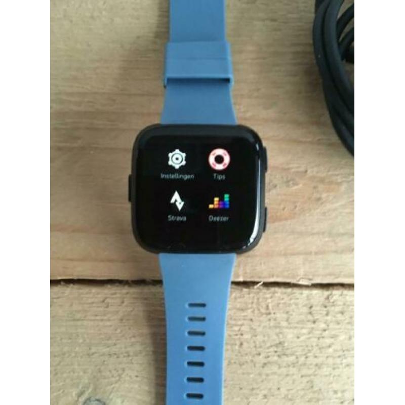 De laatste fitbit versa nieuw!!!!!!!!!!