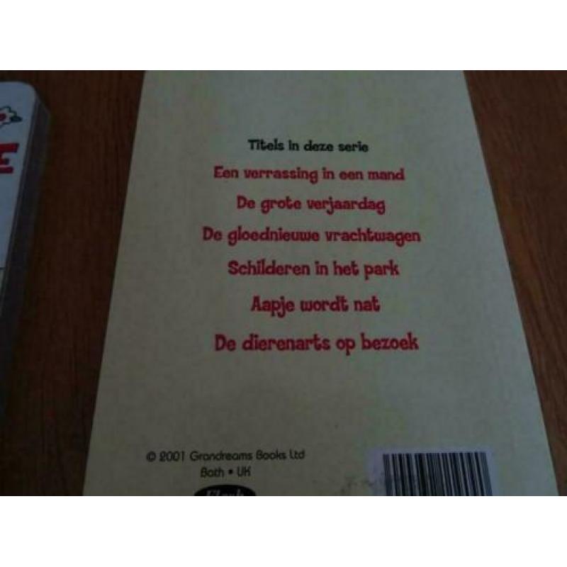 6 kartonnen boekjes