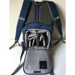 Lowepro Photo Hatchback 16L AW Blauwe fotorugzak + regenhoes