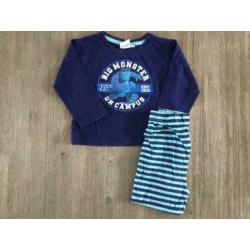 4 pyjama’s maat 92/98