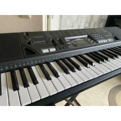 keyboard Casio CTK-700, met standaard