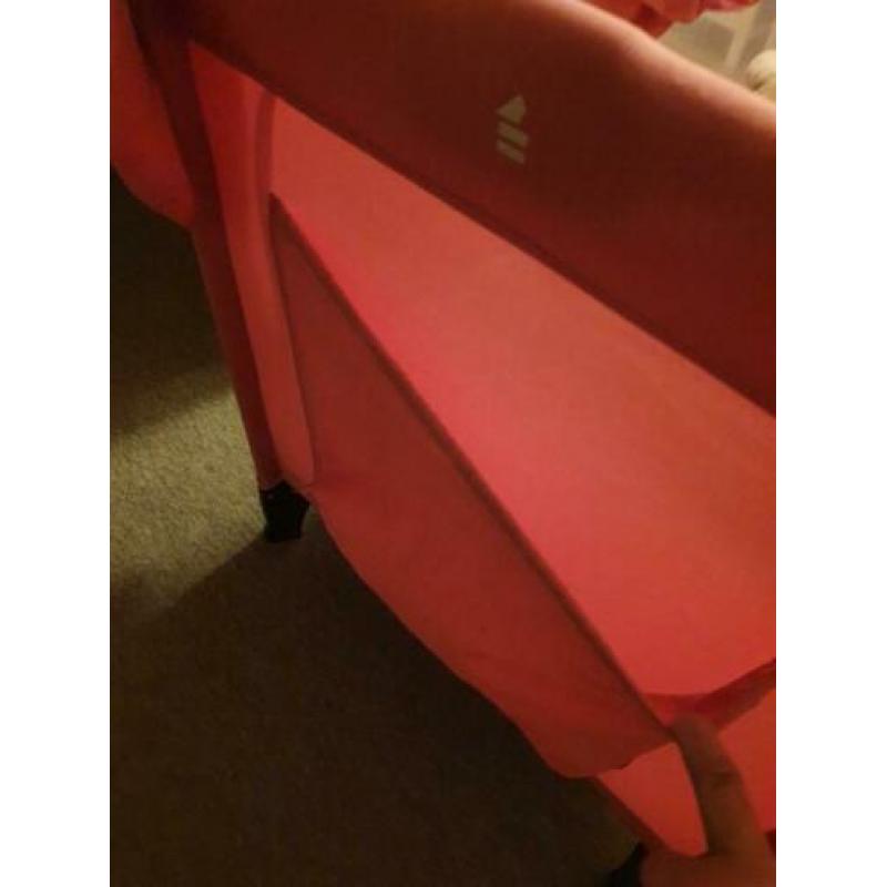 Pre natal travel cot