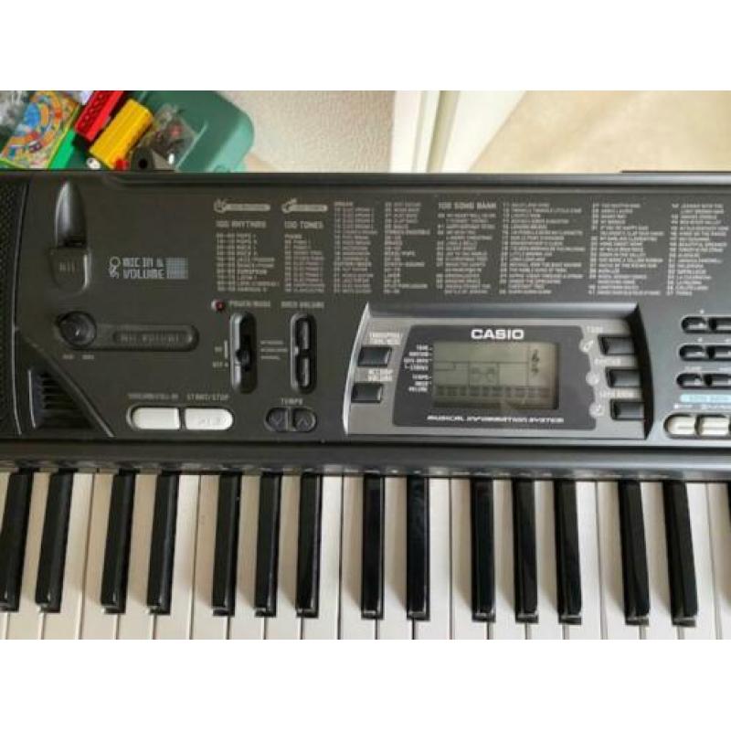 keyboard Casio CTK-700, met standaard
