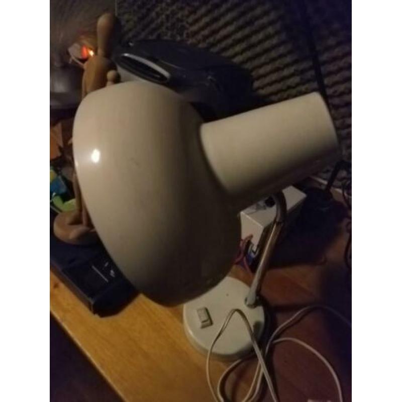 Retro lamp wit metaal