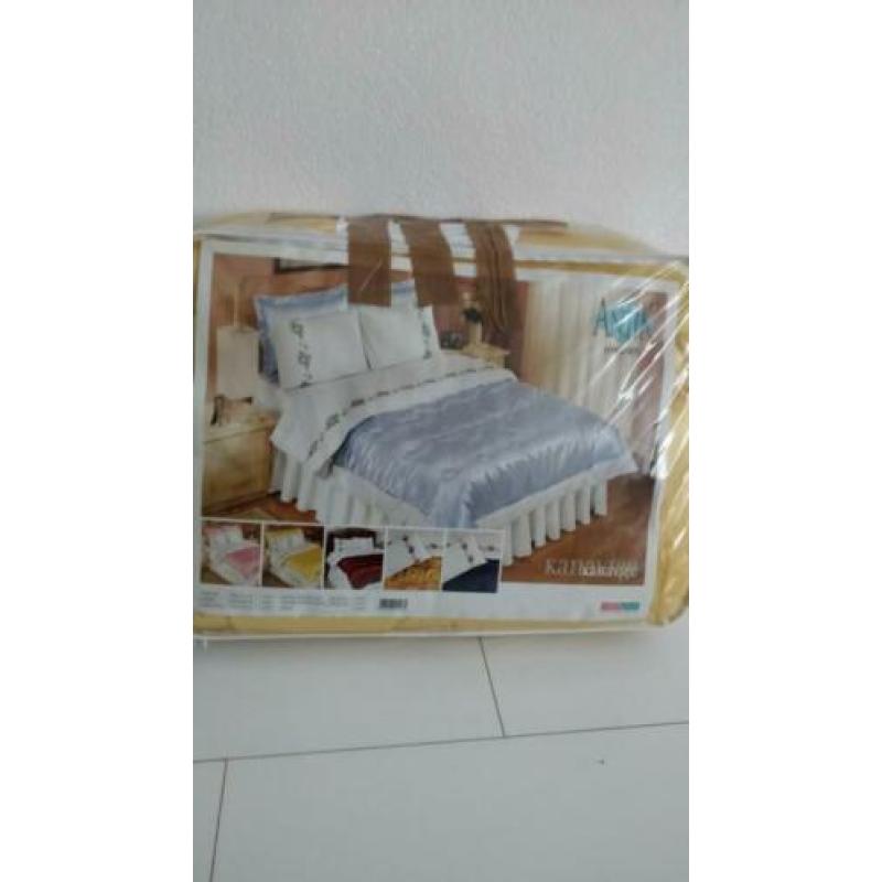 Dekbed slaapset 195 x 215 helemaal nieuw