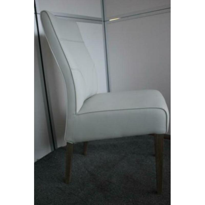 Twee Nieuwe Eetkamerstoelen Henders & Hazel