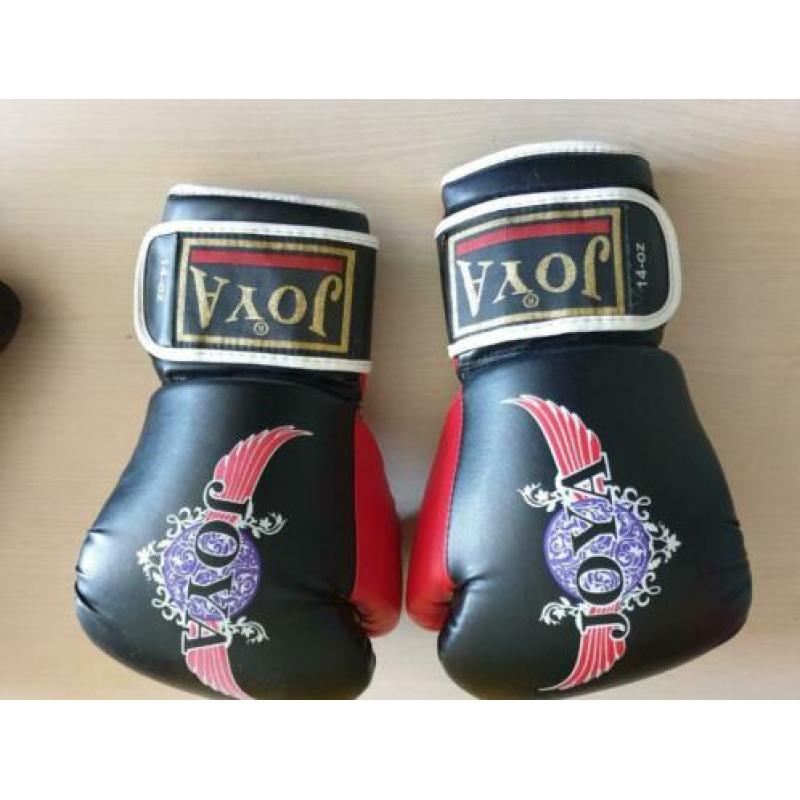Joya Kickbokshandschoenen Bokshandschoenen en beenbeschermer