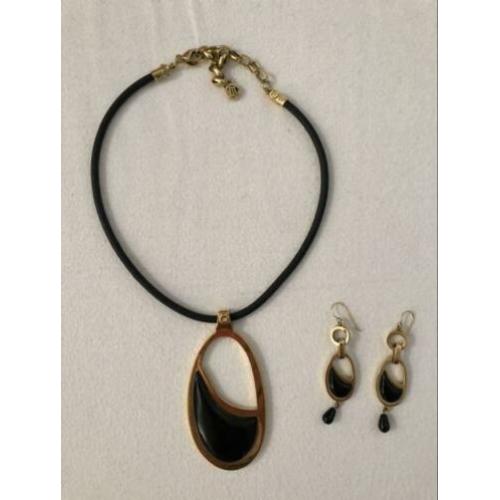 Mooie ketting en oorbellen van Myka