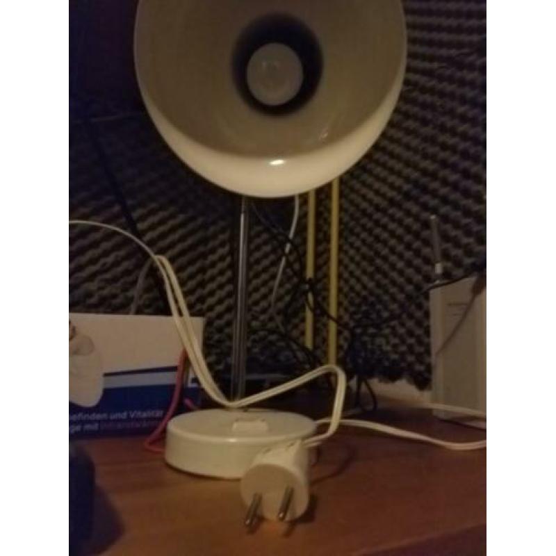Retro lamp wit metaal