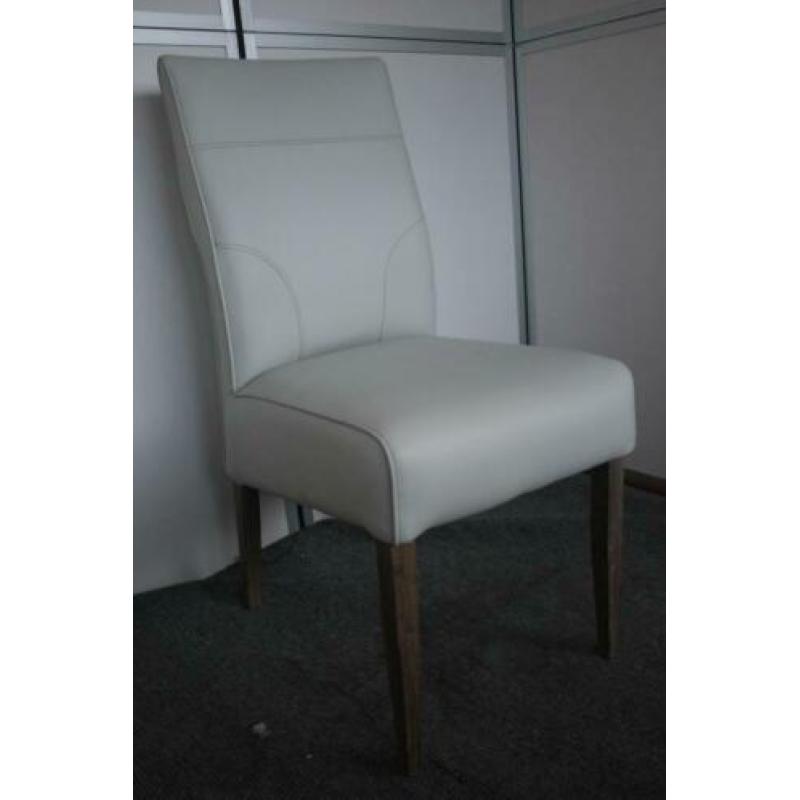 Twee Nieuwe Eetkamerstoelen Henders & Hazel