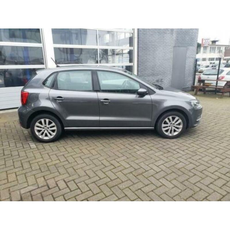Volkswagen POLO TSI Comfortline
