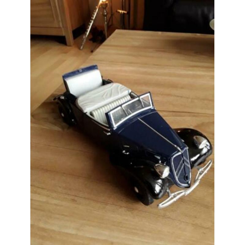 Citroen 7CV decouvrable ( cabriolet) NoreV excellence