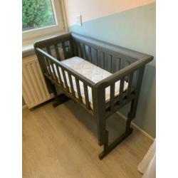 Aanschuifwiegje baby wieg bedje