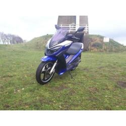 AGM touring in nette staat