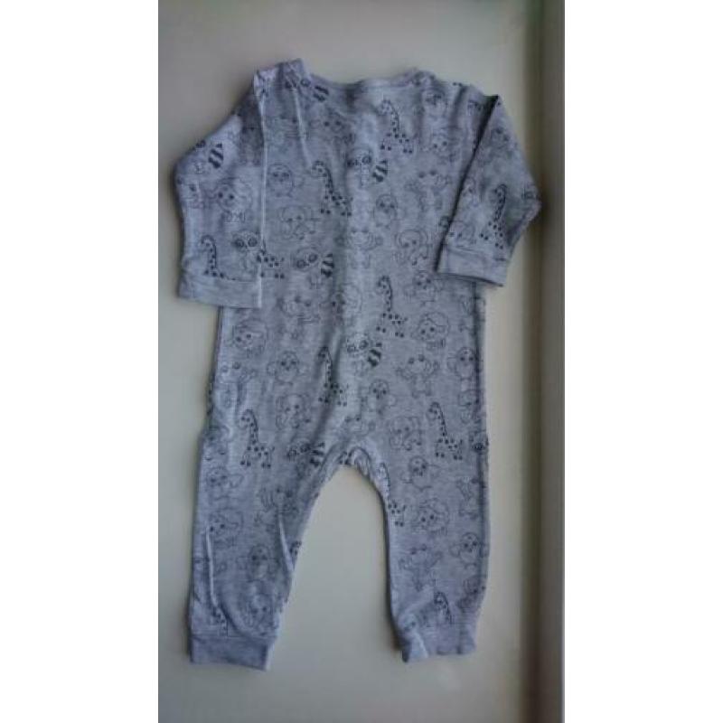 Grappig, grijs boxpak / pyjama met dierenprint, H&M, maat 74