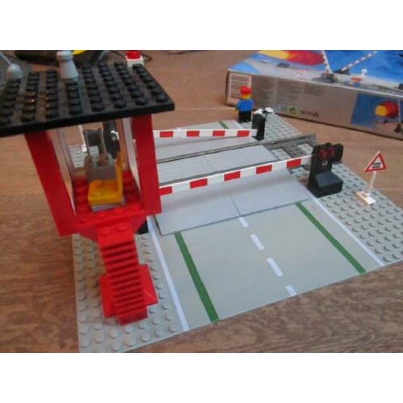 Lego System * 9v Manual Level Crossing * 4539 incl doos