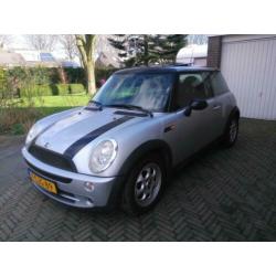 Mini Mini 1.6 16V Cooper 2004 Grijs