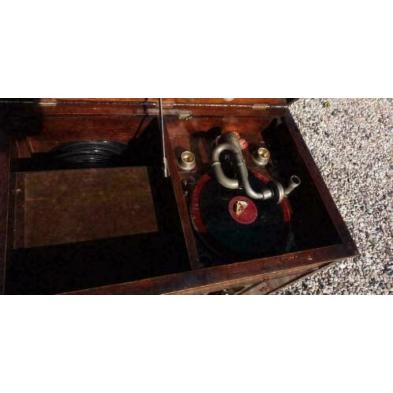 609 a, antieke (goed werkende) grammofoon, GILBERT te koop