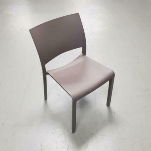 58 x Josep Llusca terrasstoelen, design stoel Dd Fiona. 971