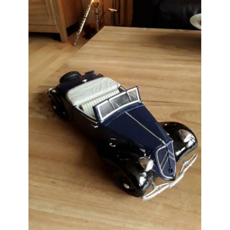 Citroen 7CV decouvrable ( cabriolet) NoreV excellence