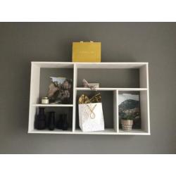 Letterkast, wandkast, hout, wit
