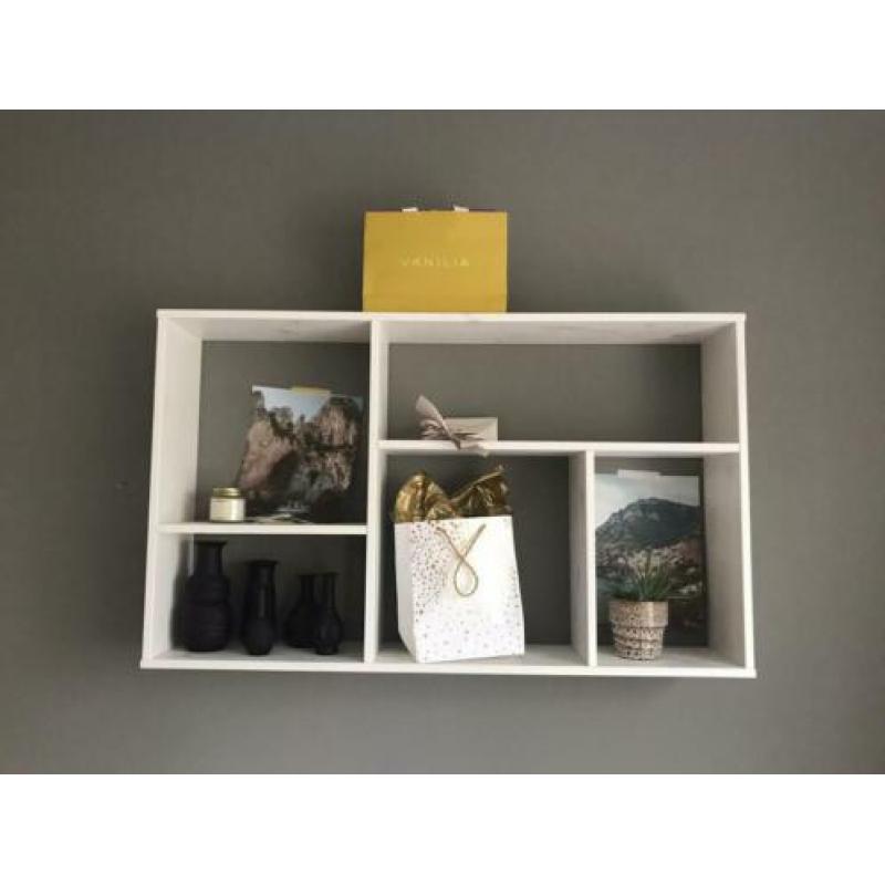 Letterkast, wandkast, hout, wit