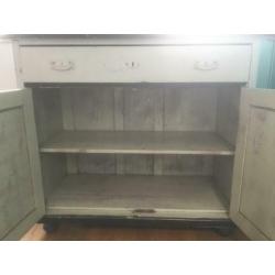 Commode kast