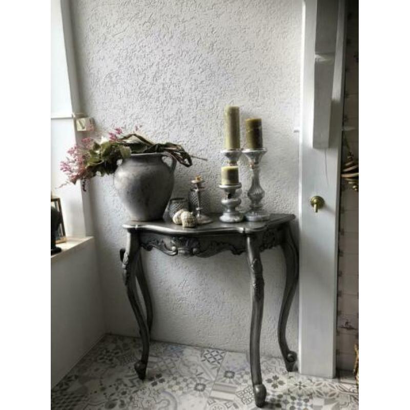 Prachtige sidetable in perfecte staat