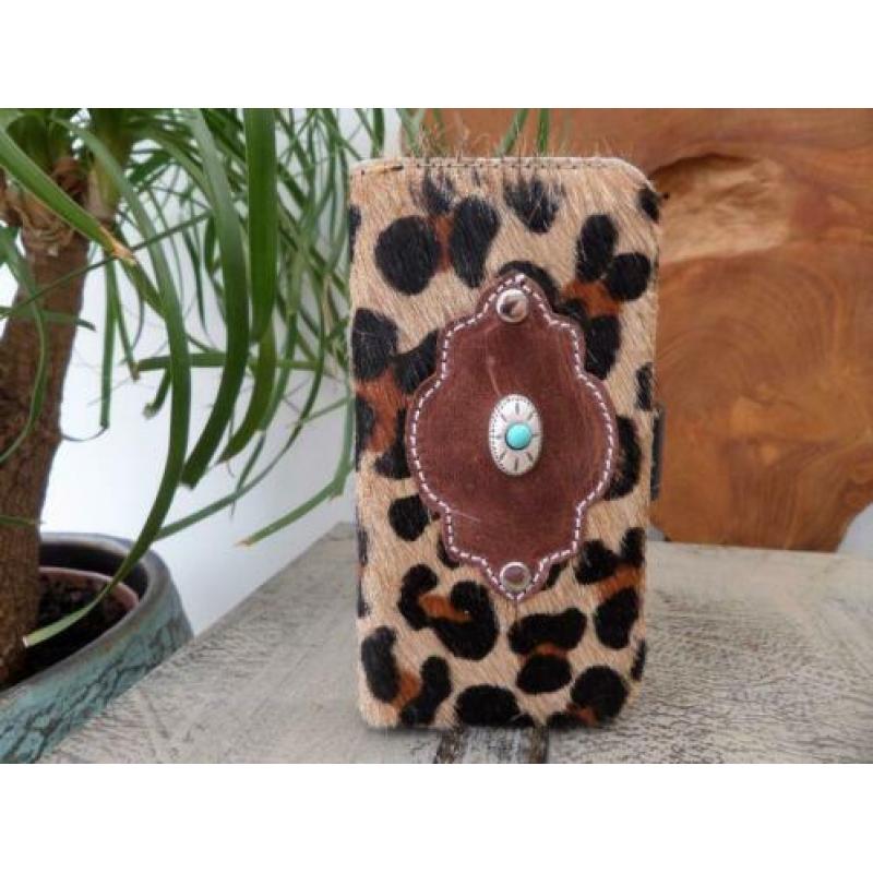 "Jacquies" koeienhuid telefoonhoesjes iPhone 6 en iPhone 6S.