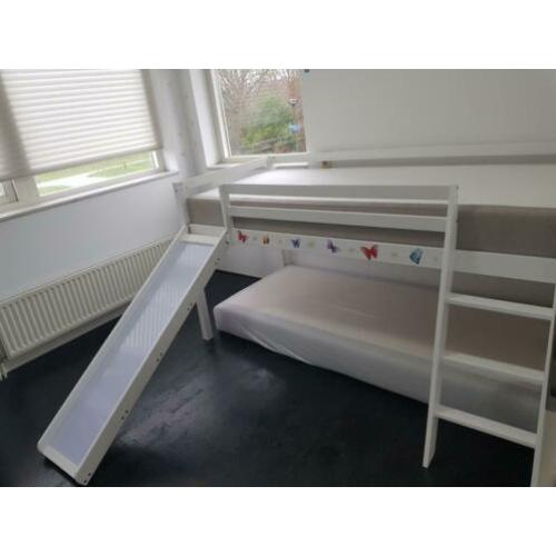 Mooie z.g.a.n. halfhoogslaper wit 1.10 hoog