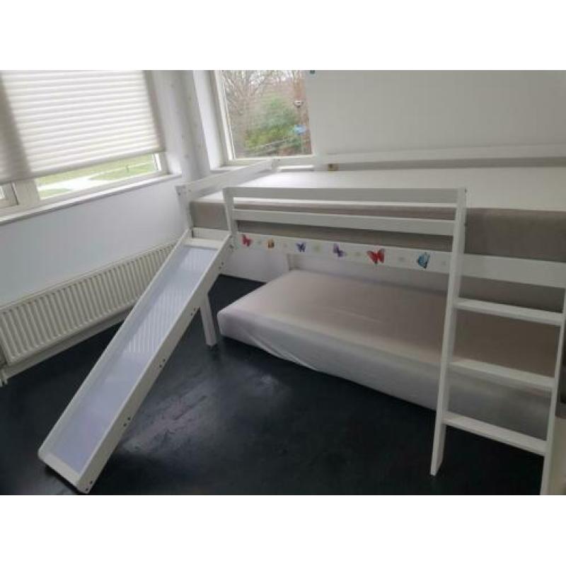 Mooie z.g.a.n. halfhoogslaper wit 1.10 hoog