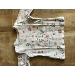 Shirtje met vogels en bloemen | maat 62
