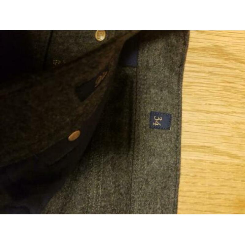 Een z.g.a.n. Luigi  Borrelli royaal broek , maar 34.