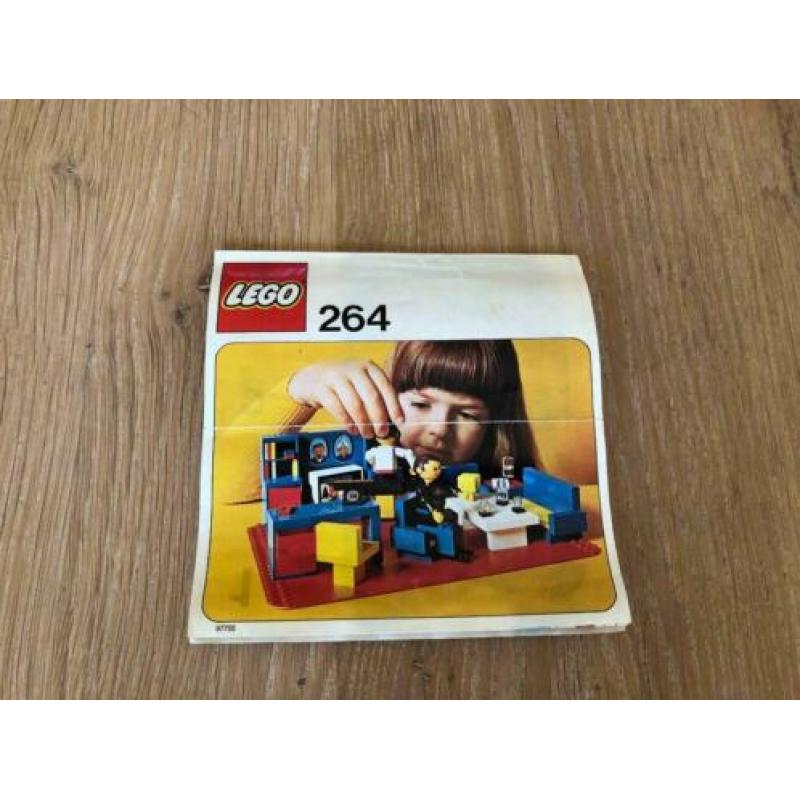 Lego 264: Complete livingroom with 2 figures uit 1974