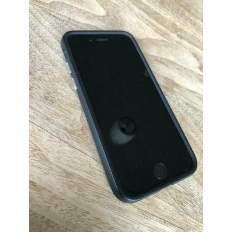 iPhone 6s 64GB + goed hoesje