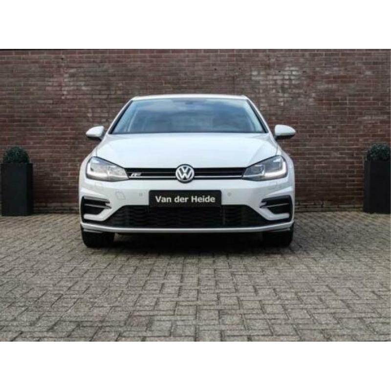 v.a. € 454 p/m | Volkswagen Golf 1.5 TSI Highline 150PK DSG