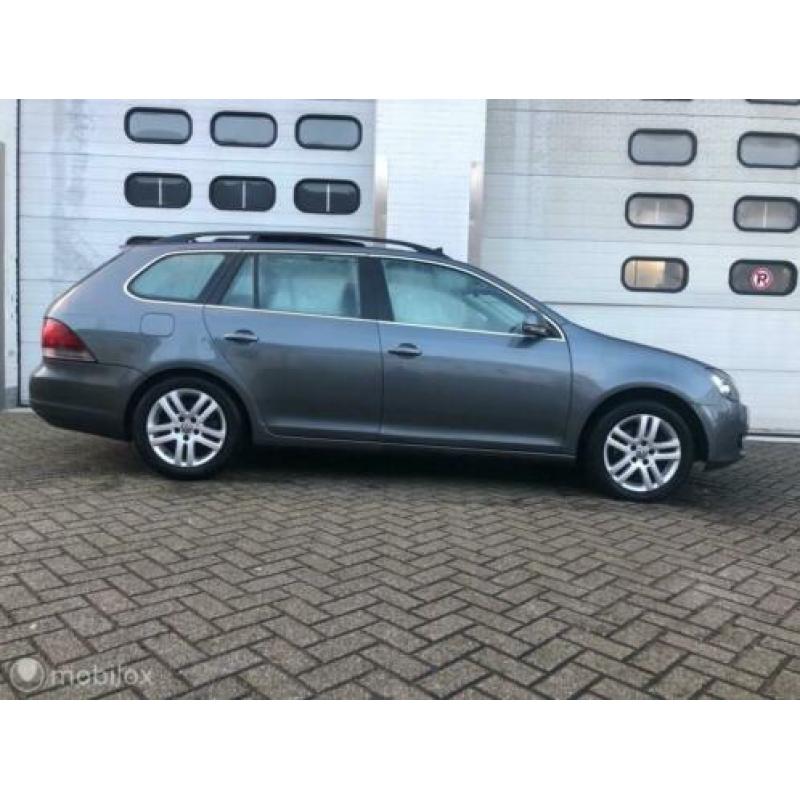 Volkswagen Golf Variant 1.6 TDI Highline Pano Keyless Euro 5