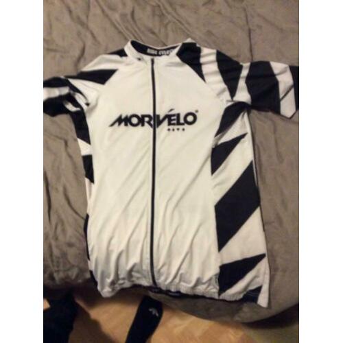 Morvelo, castelli, stolen goat wielrennen kleding