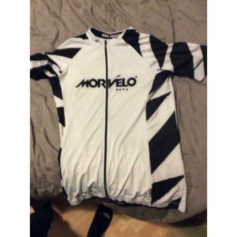 Morvelo, castelli, stolen goat wielrennen kleding