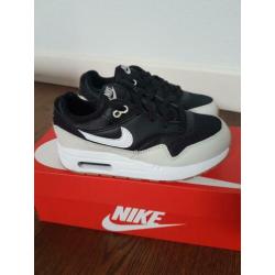Nike air max 1 zwart wit bone nieuw maat 32