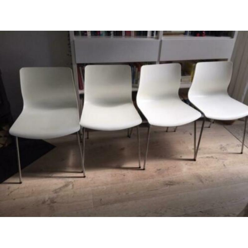 Mooie witte eetkamerstoelen
