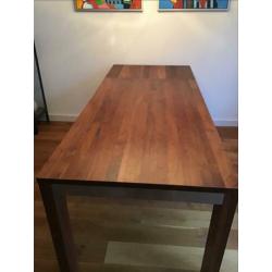 Amerikaans notenhouten tafel