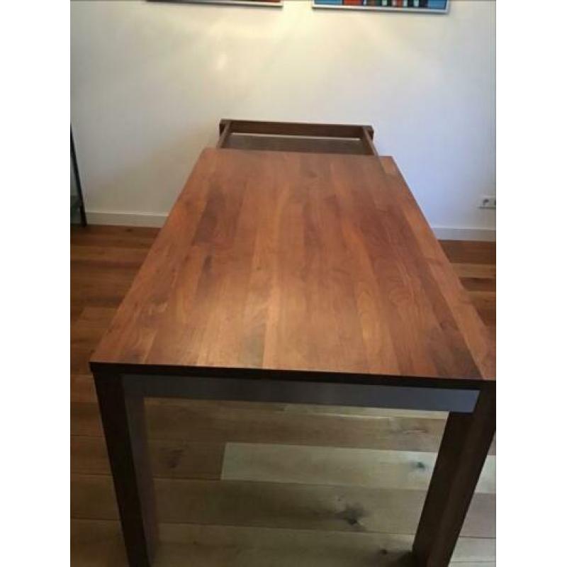 Amerikaans notenhouten tafel