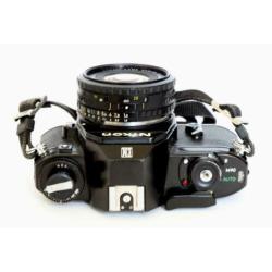 Nikon EM met Nikon serie E 1.8-50mm