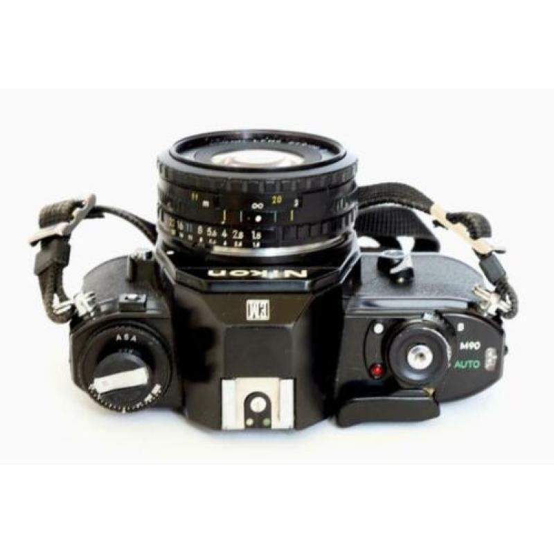 Nikon EM met Nikon serie E 1.8-50mm